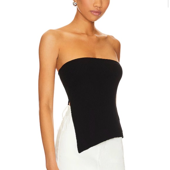 Black Strapless Ribbed Top - Picture 2 of 4